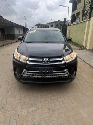 Toyota Highlander XLE 2019 Black