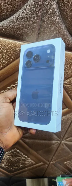 New Apple iPhone 17 Pro 256 GB Blue