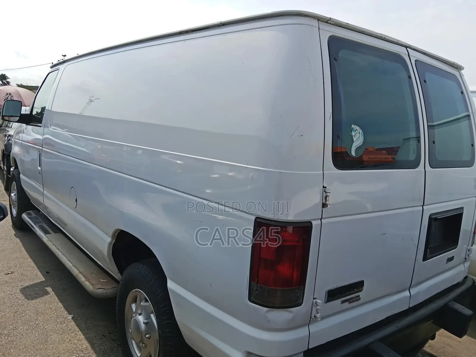 Ford E-250 2014 White
