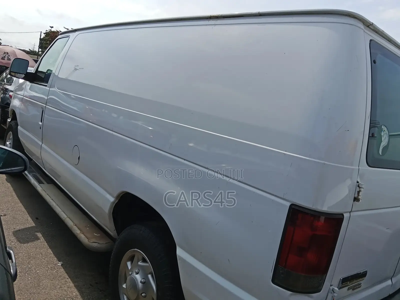 Ford E-250 2014 White
