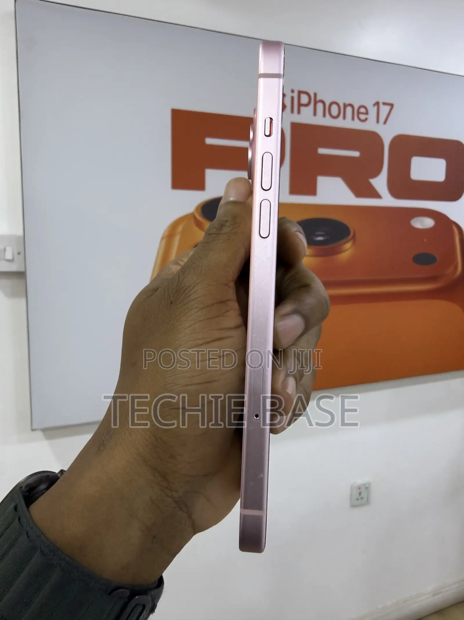 Apple iPhone 15 Plus 128 GB Pink