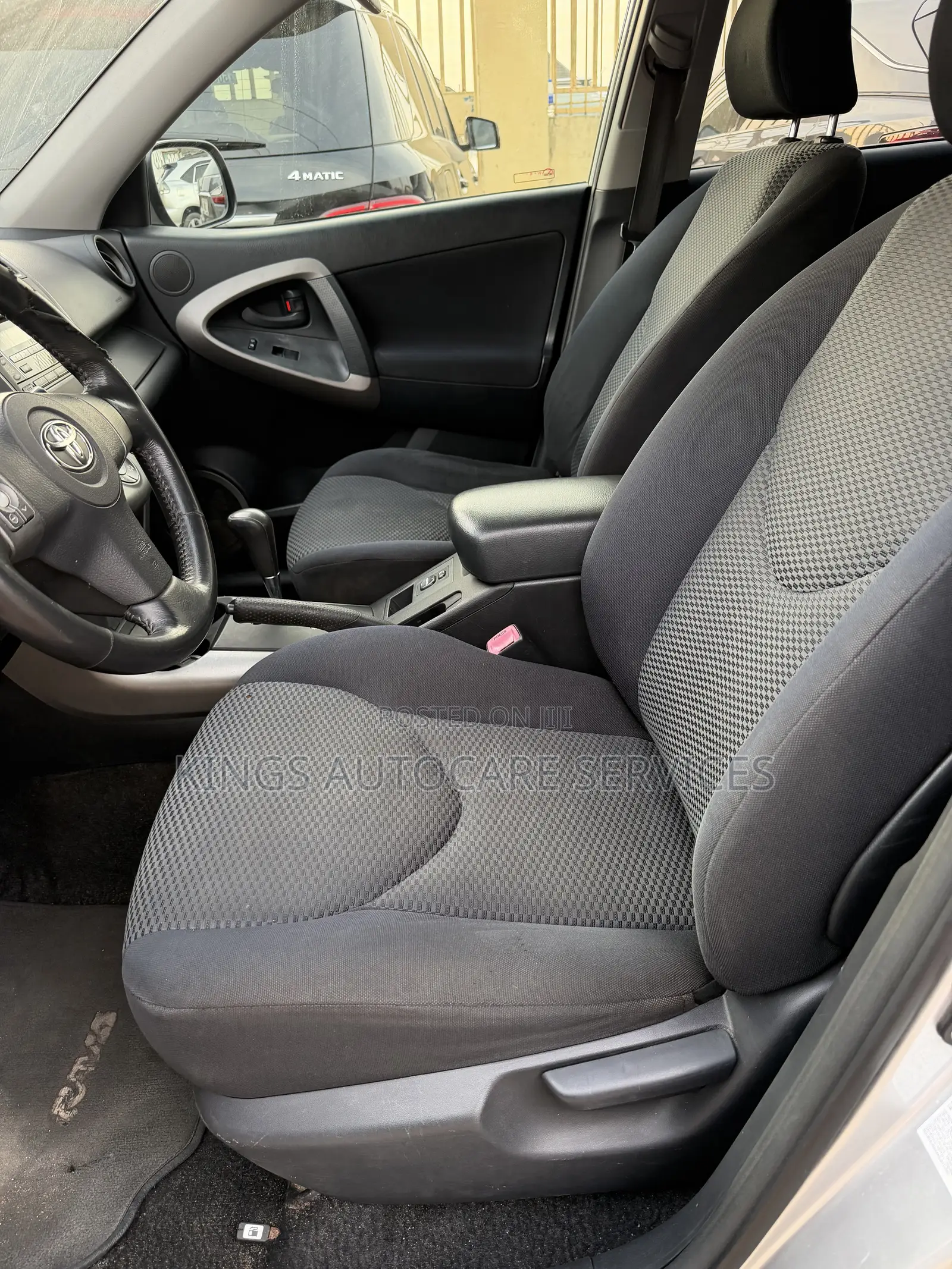 Toyota RAV4 1.8 2007 Silver