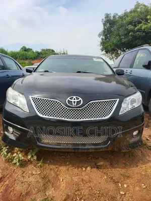 Toyota Camry XLE 4dr Sedan (2.5L 4cyl 6A) 2011 Black