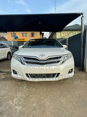 Toyota Venza 2012 White