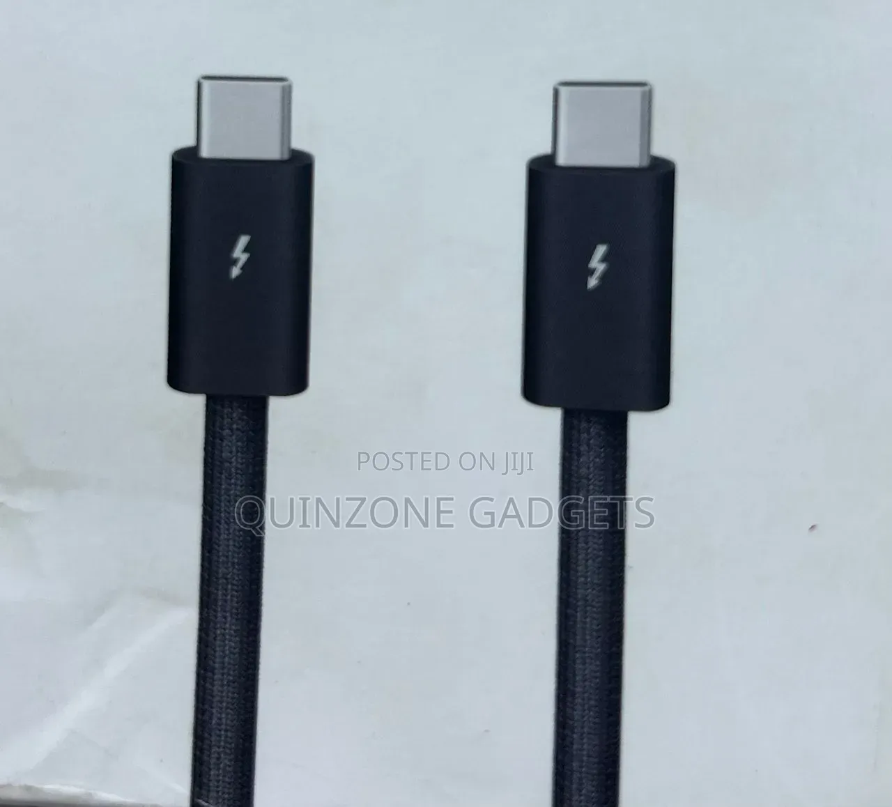 Thunderbolt 4 USB-C Pro Cable (1M)