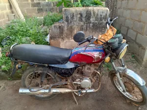 Bajaj Boxer 2014 Red