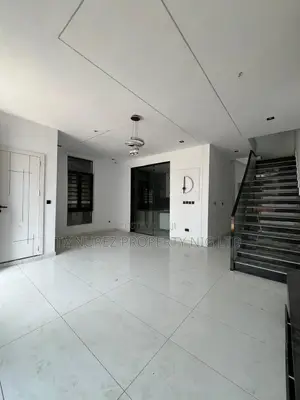 4bdrm Duplex in Ikota for rent