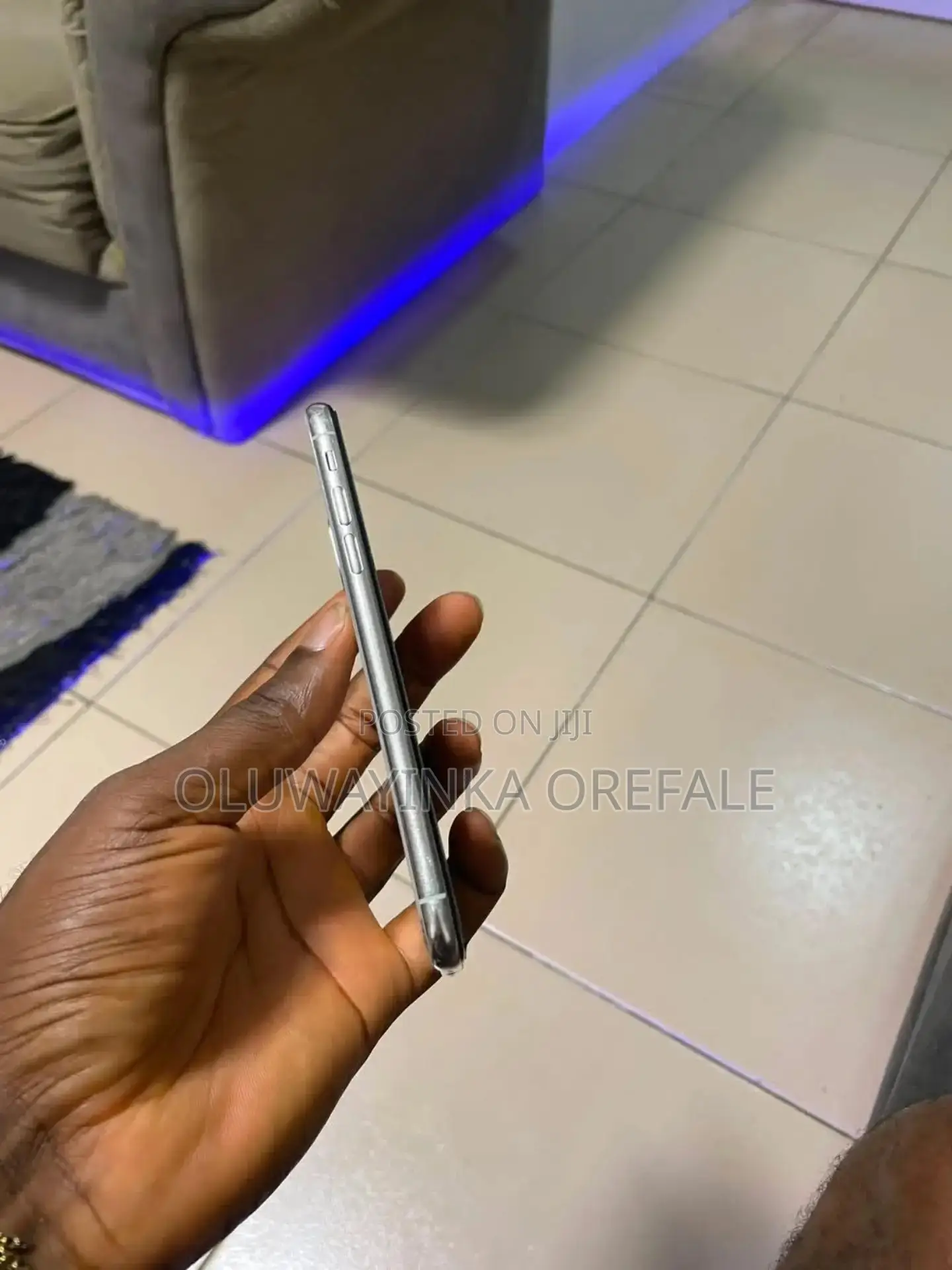 Apple iPhone X 64 GB White