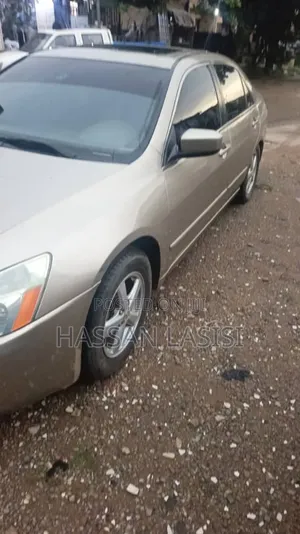 Honda Accord Automatic 2004 Gold