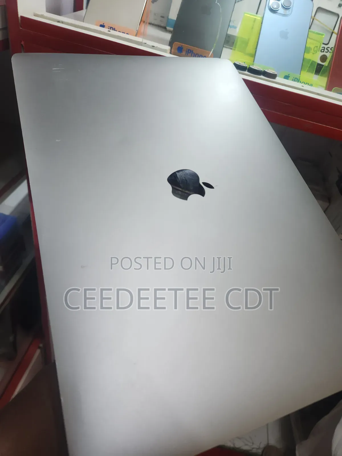 Laptop Apple MacBook Pro 2017 16GB Intel Core i7 SSD 512GB