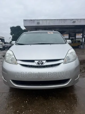 Toyota Sienna XLE FWD 2006 Silver