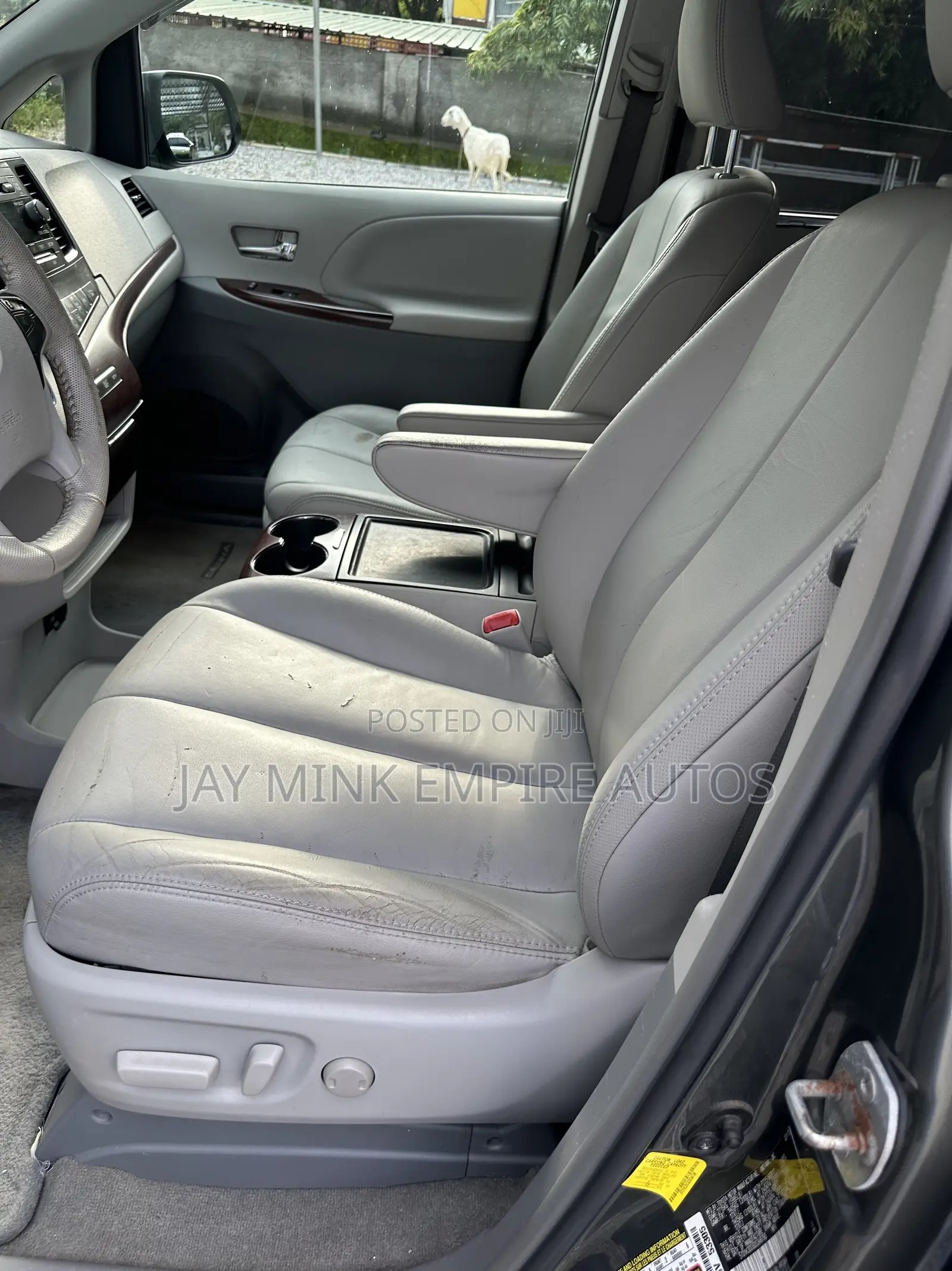 Toyota Sienna 2013 Gray
