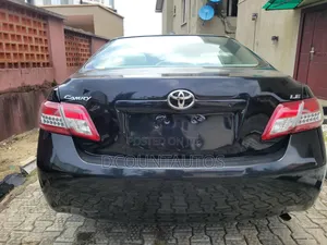 Toyota Camry LE 4dr Sedan (2.5L 4cyl 6AM) 2010 Black