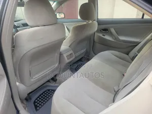 Toyota Camry LE 4dr Sedan (2.5L 4cyl 6AM) 2010 Black