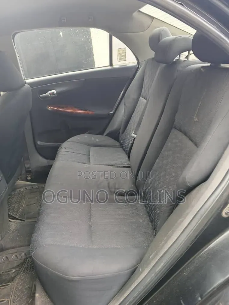 Toyota Corolla 2009 Black