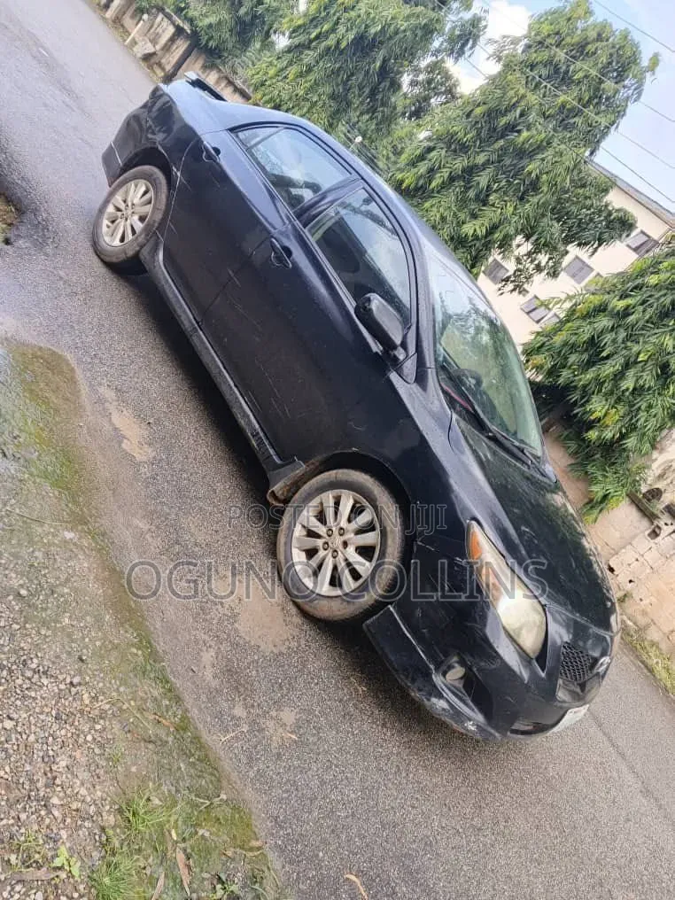 Toyota Corolla 2009 Black
