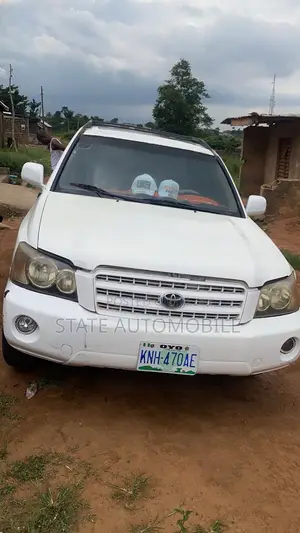 Toyota Highlander 2003 White