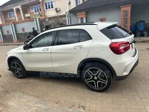 Mercedes-Benz GLA 250 2016 White