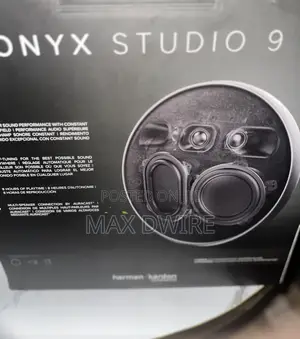 Onyx Studio 9