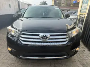Toyota Highlander Limited 3.5l 4WD 2013 Black