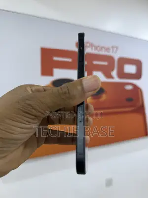 Apple iPhone 15 Plus 128 GB Black