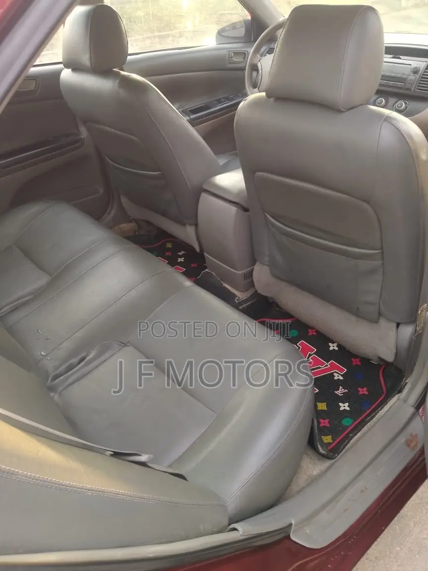 Toyota Camry 2.4 WT-i 2005 Red