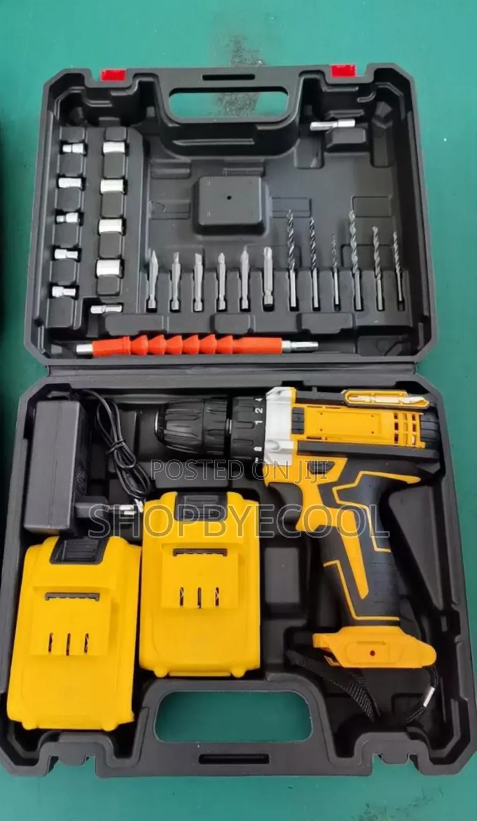 Rechargeable Screwing Machine