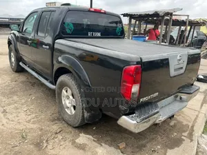 Nissan Frontier Automatic 2005 Black