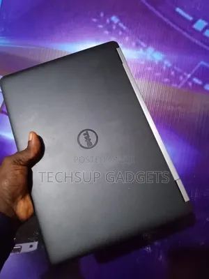 Laptop Dell Latitude E7270 8GB Intel Core i5 SSD 256GB