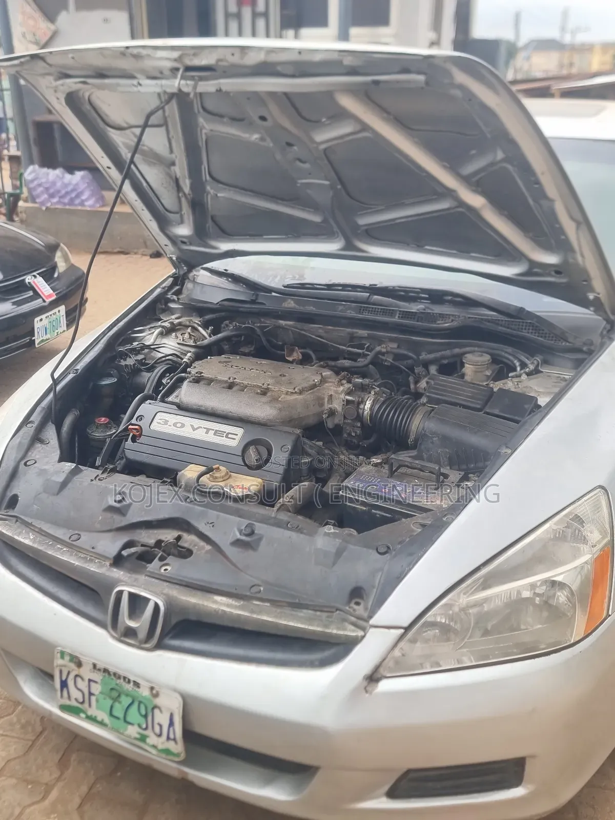 Honda Accord 2006 Silver