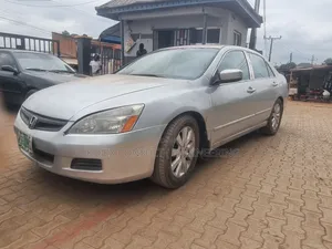 Honda Accord 2006 Silver