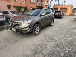 Hyundai Santa Fe Limited 4dr SUV (3.3L 6cyl 6A) 2014 Gray