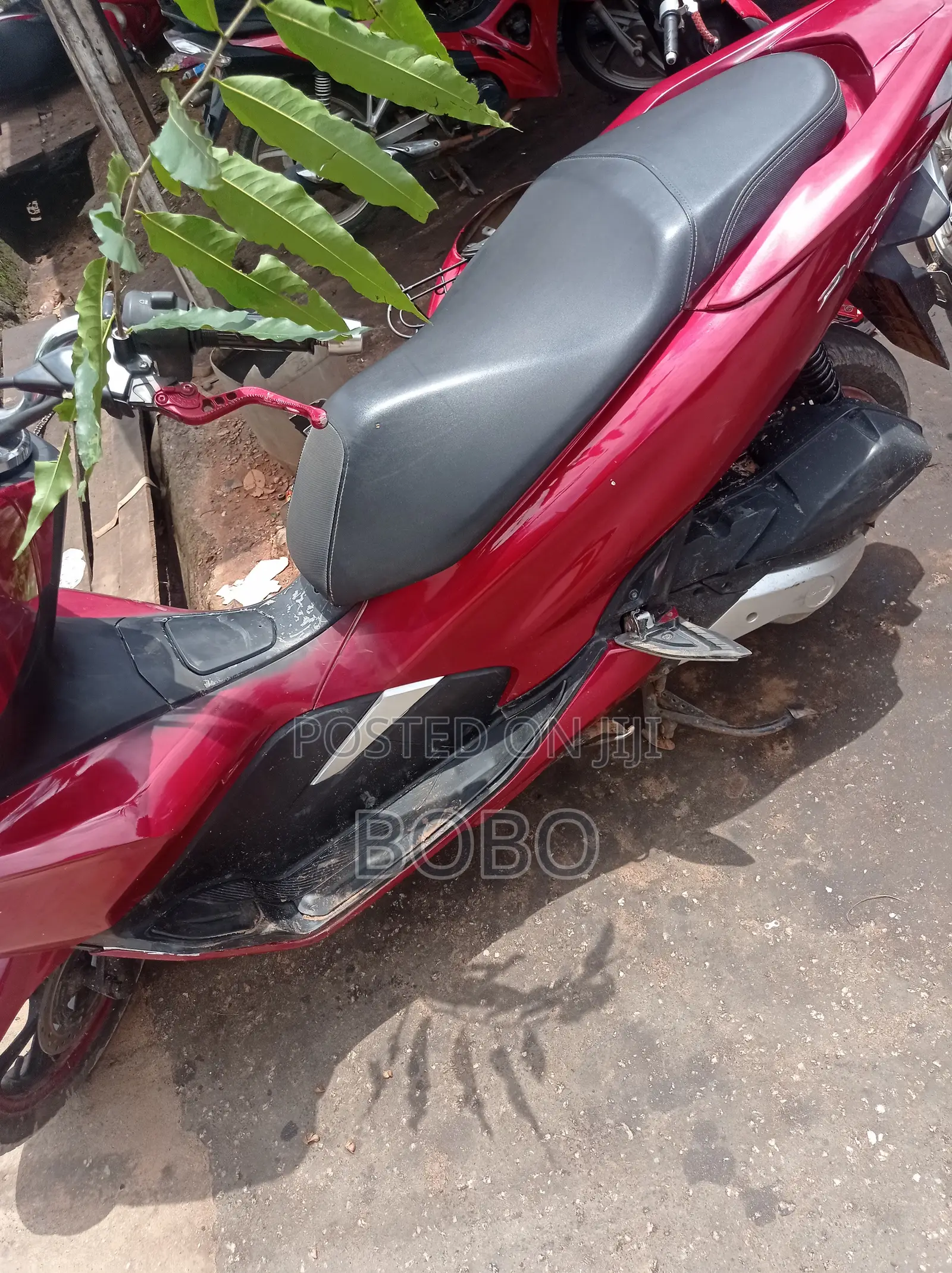 Honda 2025 Red