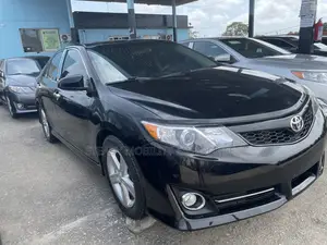 Toyota Camry SE 4dr Sedan (2.5L 4cyl 6A) 2013 Black