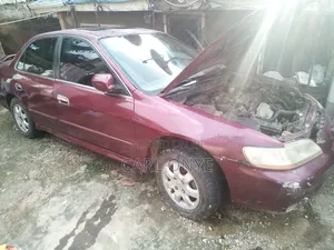 Honda Accord 2.0 SE 2002 Red