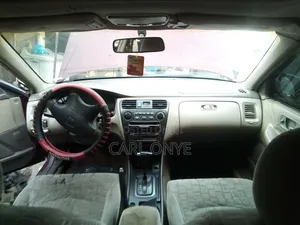 Honda Accord 2.0 SE 2002 Red