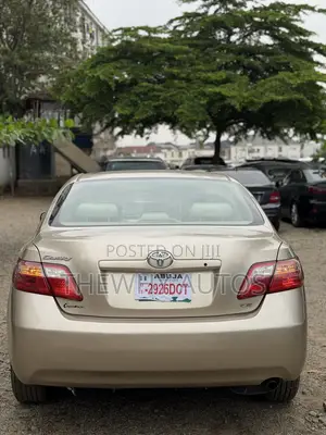 Toyota Camry LE 4dr Sedan (2.4L 4cyl 5A) 2007 Gold
