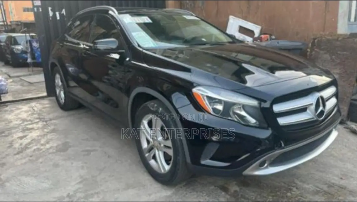 Mercedes-Benz GLA 250 2015 Black