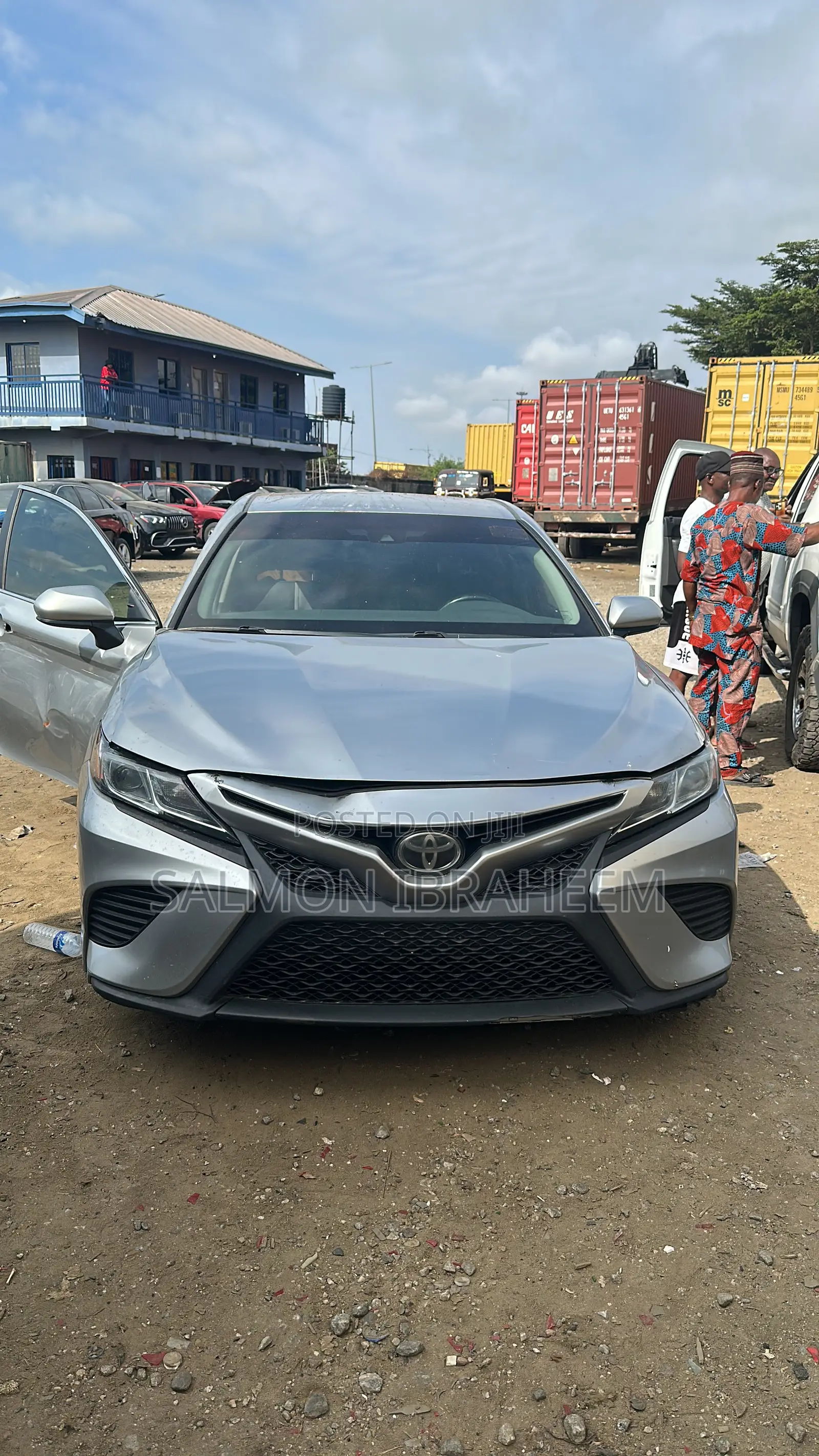 Toyota Camry 2018 Pearl