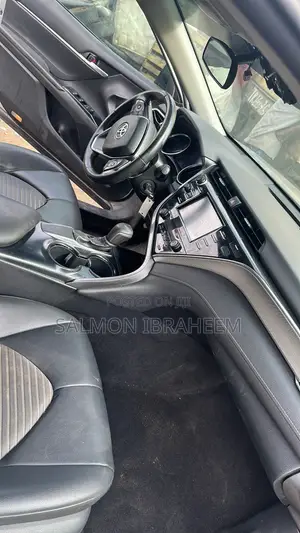 Toyota Camry 2018 Pearl