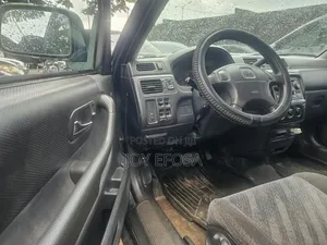 Honda CR-V 2000 Green