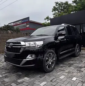 Toyota Land Cruiser 2022 Black