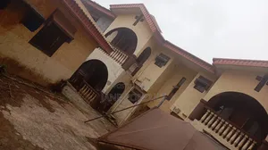 6bdrm Block of Flats in Ipaja / Ipaja for sale
