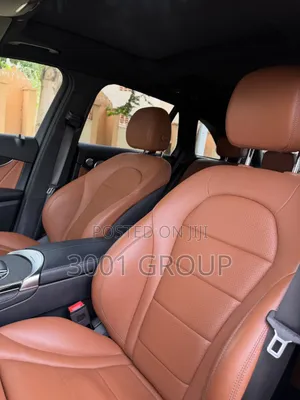 Mercedes-Benz GLC-Class 2021 Red