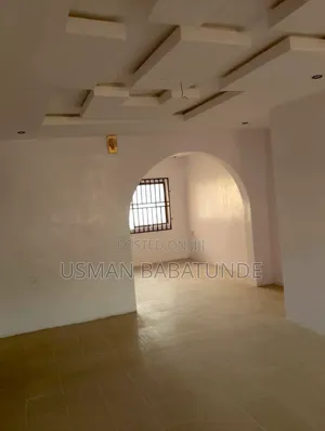 3bdrm Apartment in Usmanty, Ilorin South for rent