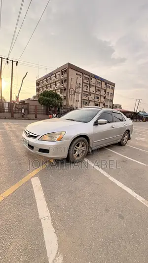 Honda Accord 2007 Silver