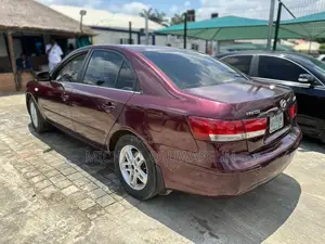 Hyundai Sonata 2.4 Automatic 2008 Maroon