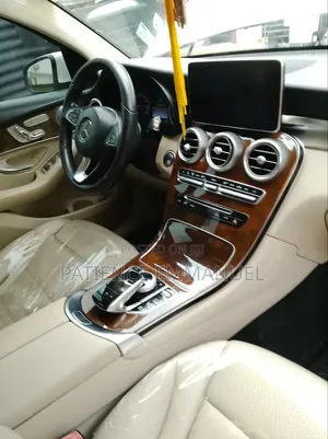 Mercedes-Benz GLC-Class 2017 White