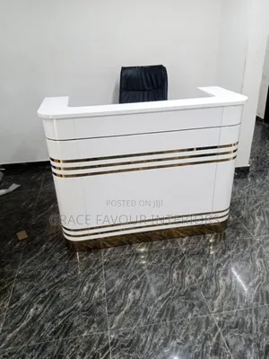 Glossy Reception Desk