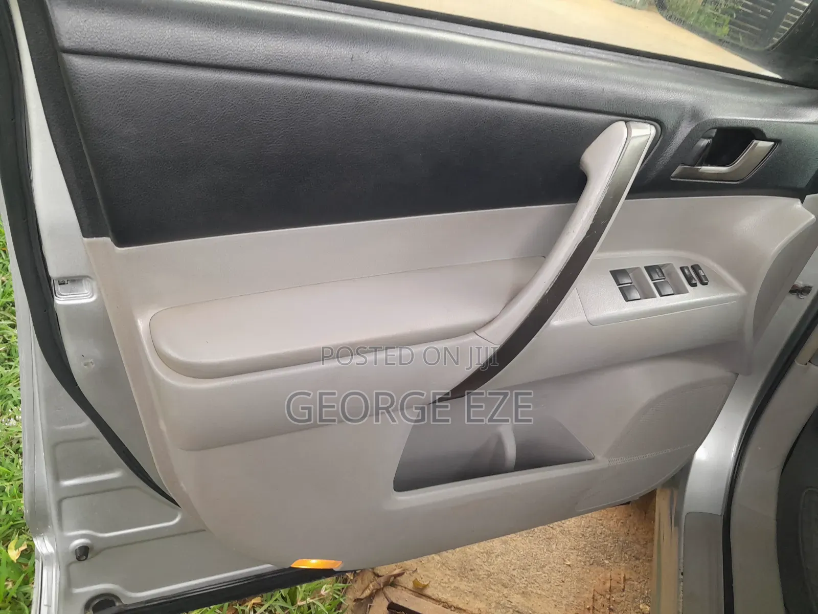 Toyota Highlander 2010 Silver